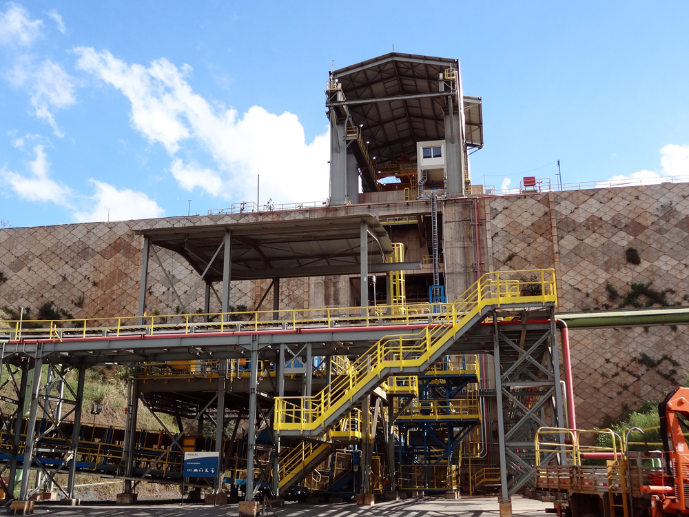 巴西淡水河谷旋回破碎機(jī)