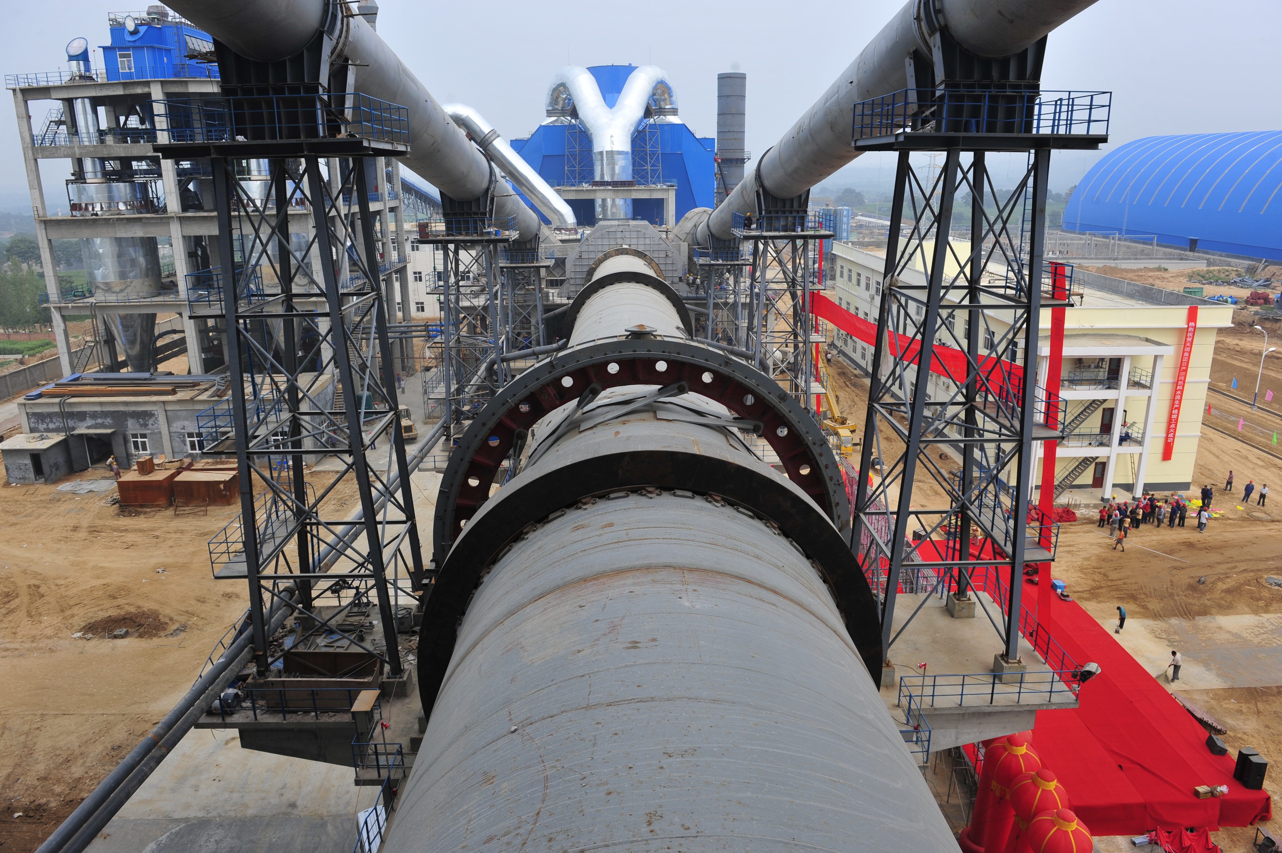 日產(chǎn)5000-12000噸新型干法水泥生產(chǎn)線成套裝備