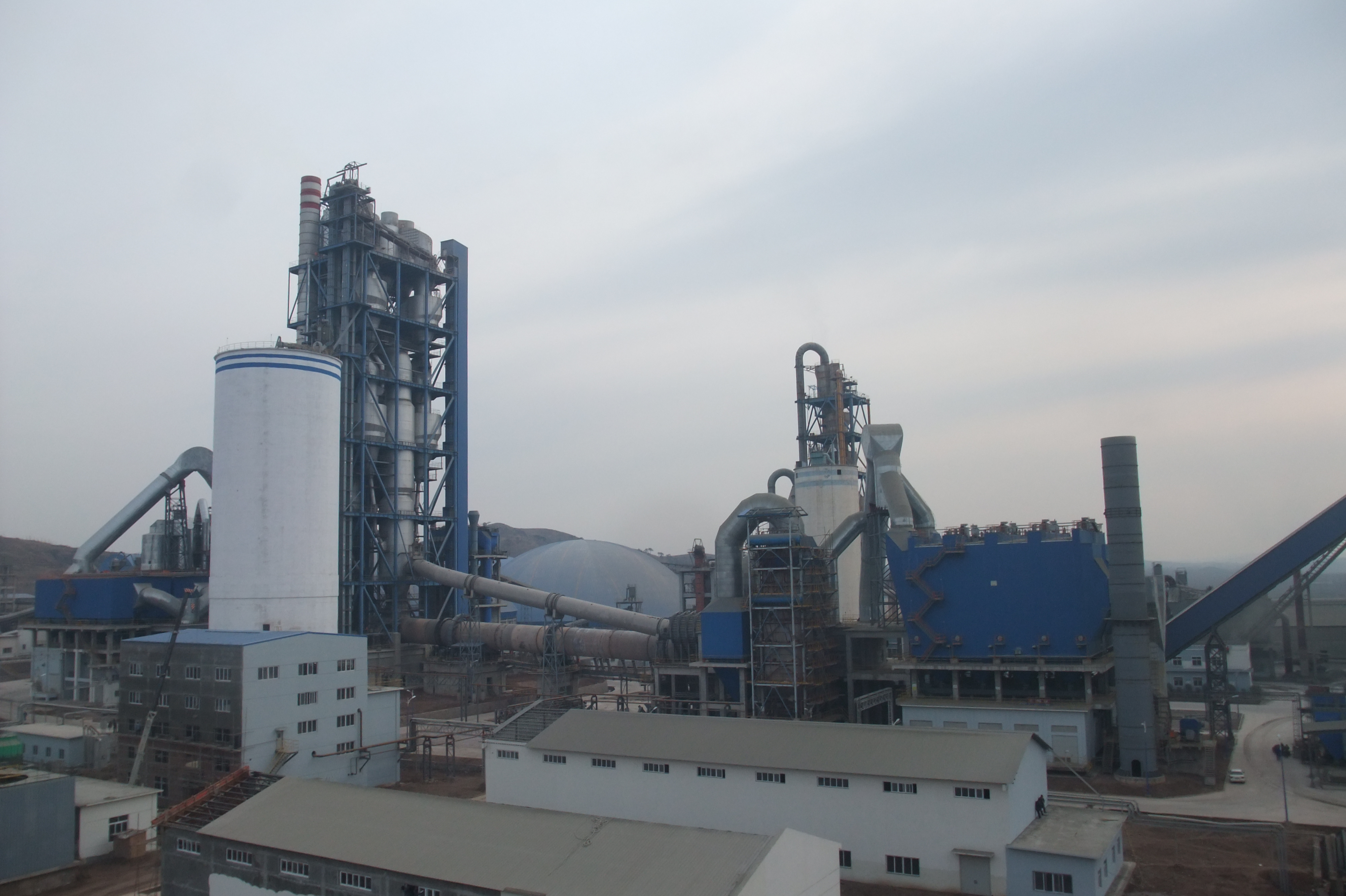 山東彼那尼榮安日產(chǎn)6000噸水泥熟料線