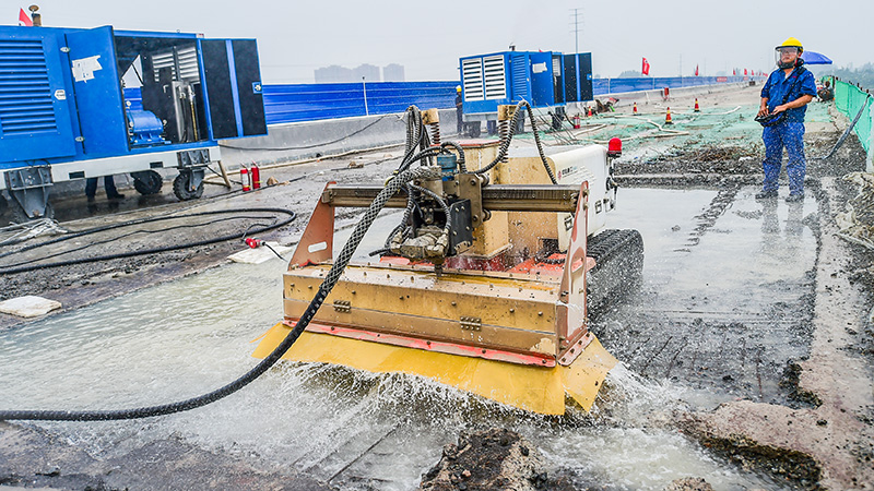 超高壓水射流破碎機(jī)器人
