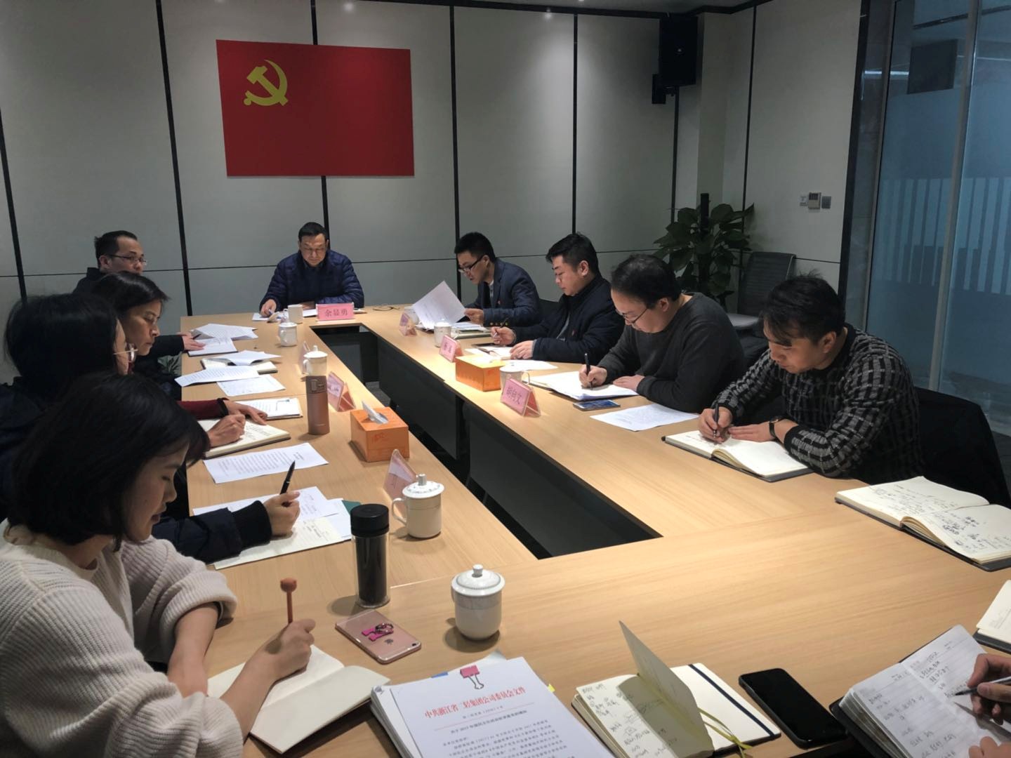 集團公司副總經(jīng)理余顯勇帶隊赴廣杰公司檢查黨建工作